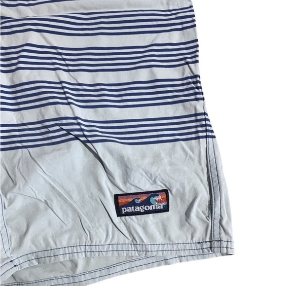 Patagonia Wavefarer 21 Board Shorts Size 30 Blue Striped - Picture 3 of 6